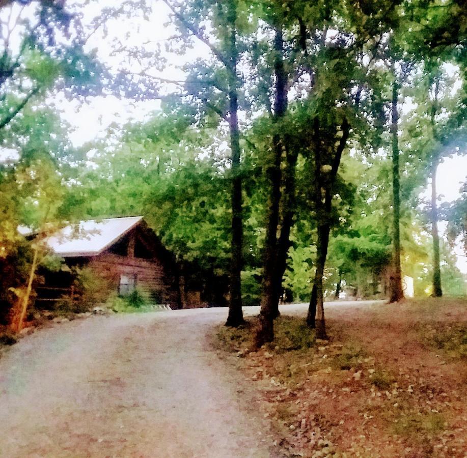 Cherokee Mountain Log Cabins Eureka Springs Eksteriør billede