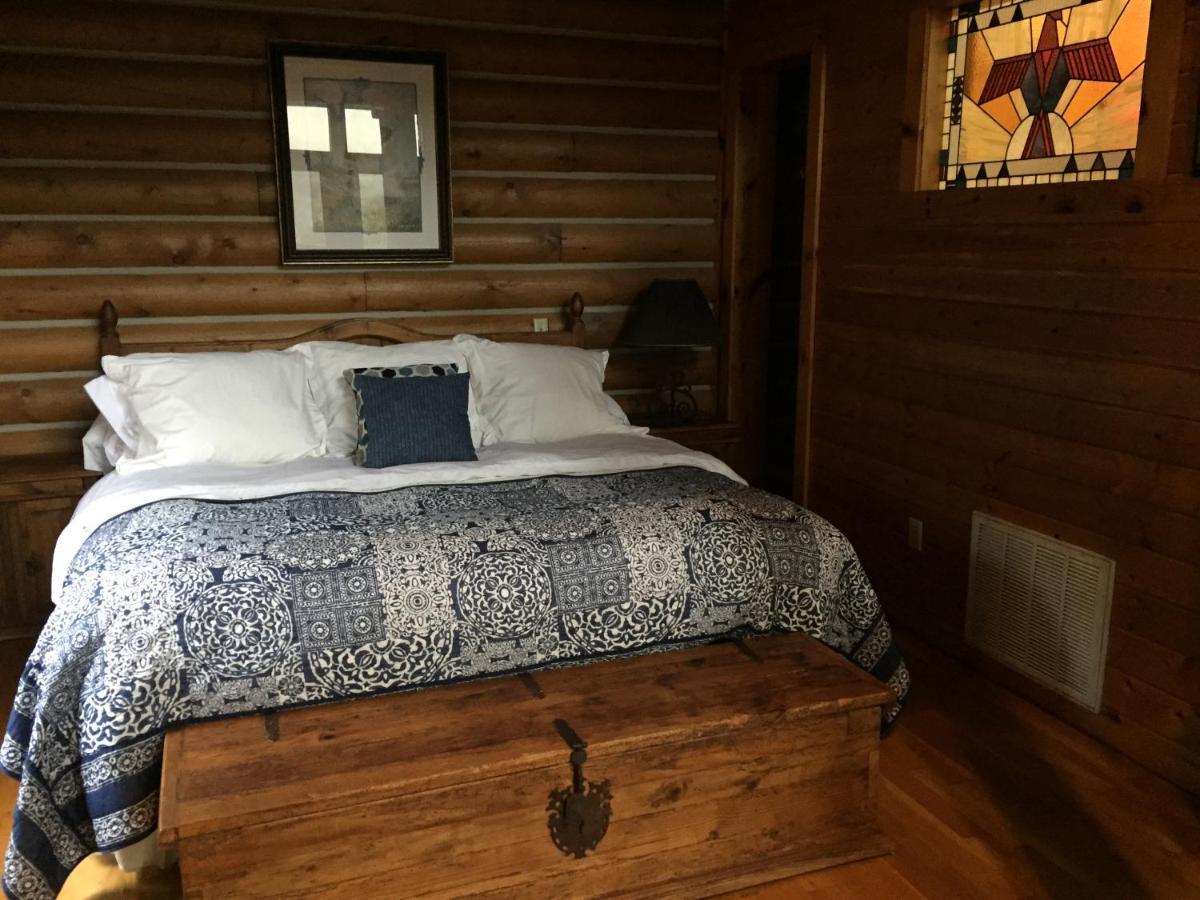 Cherokee Mountain Log Cabins Eureka Springs Eksteriør billede